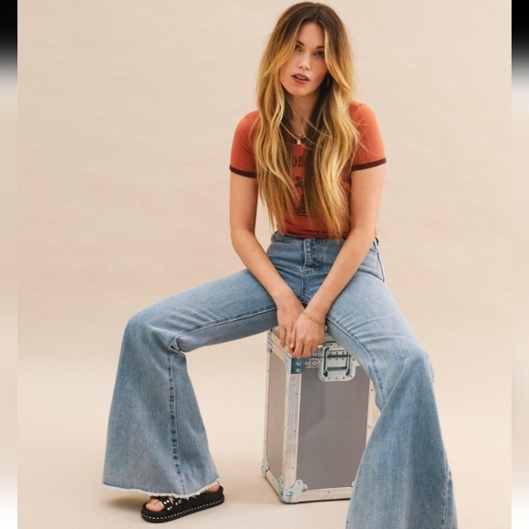 NASTY GAL WIDE LEG RETRO VIBE FLARED DISTRESSED HI-RISE LIGHT WASH JEAN - Picture 2 of 12